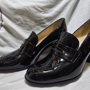 Charles David Glossy Black Moccasins